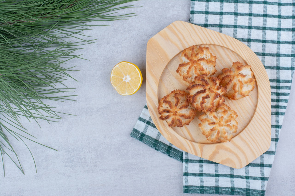Keto Coconut Macaroons